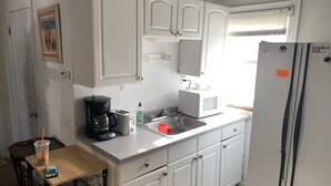 茶具/咖啡用具、冰箱、烤箱、炉灶