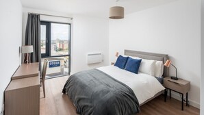 2 bedrooms, free WiFi, bed sheets - Inviting 2-bed Apartment in Vilnius (Vilnius)