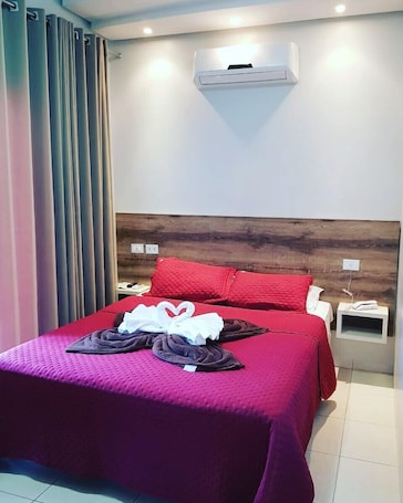 Habitación estándar doble | Minibar, wifi gratis, ropa de cama