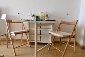 Dining - Cozy beach studio Roca Chica (Torremolinos)