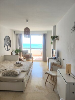 WiFi - Cozy beach studio Roca Chica (Torremolinos)