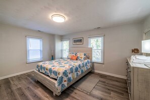 3 Schlafzimmer, Bügeleisen/Bügelbrett, WLAN, Bettwäsche