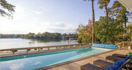 235 SW Lake Forest - Pinehurst Lake House With Hot Tub & Pool - 6 Bedrooms