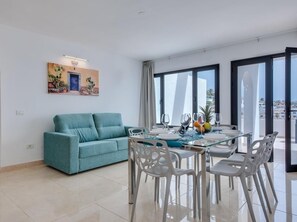 Dining - The Deluxe One Bedroom Ocean View Apartment (Costa Adeje)