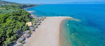 Casa Nebari Seaside Home-Fully Equipped,Ideal Spot