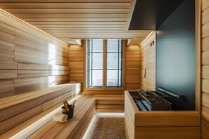 Couples treatment room(s), body treatments, sports massages, body scrubs - Hôtel Madame Rêve (Paris)