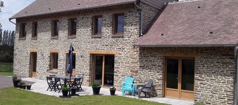Gîte de Landemeure, PMR access, sleeps 10. 