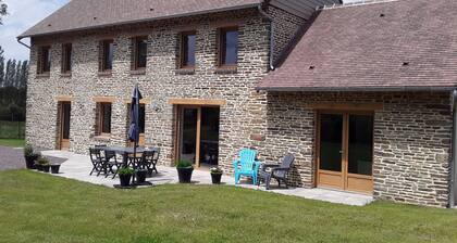 Gîte de Landemeure, PMR access, sleeps 10.