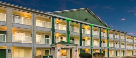 المنشأة من الخارج