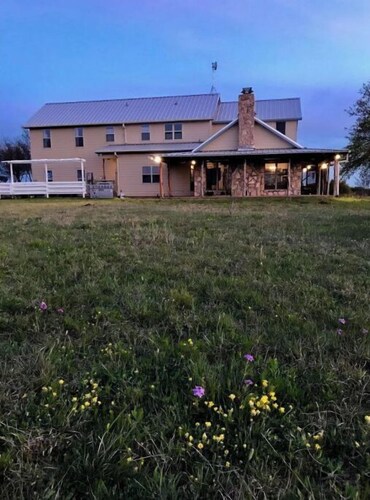 Life on the Ridge, 51 acres of Ranch Living.