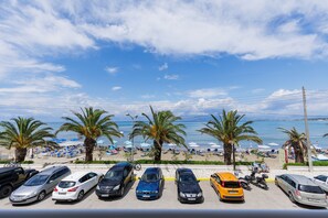 Beach nearby - Aphrodite Beachfront Hotel (Corfu)