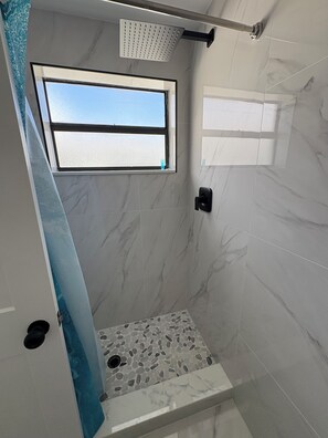 Luxury Apartment | Bathroom | Hair dryer, towels, soap, shampoo - Oceans 735 (Deerfield Beach)