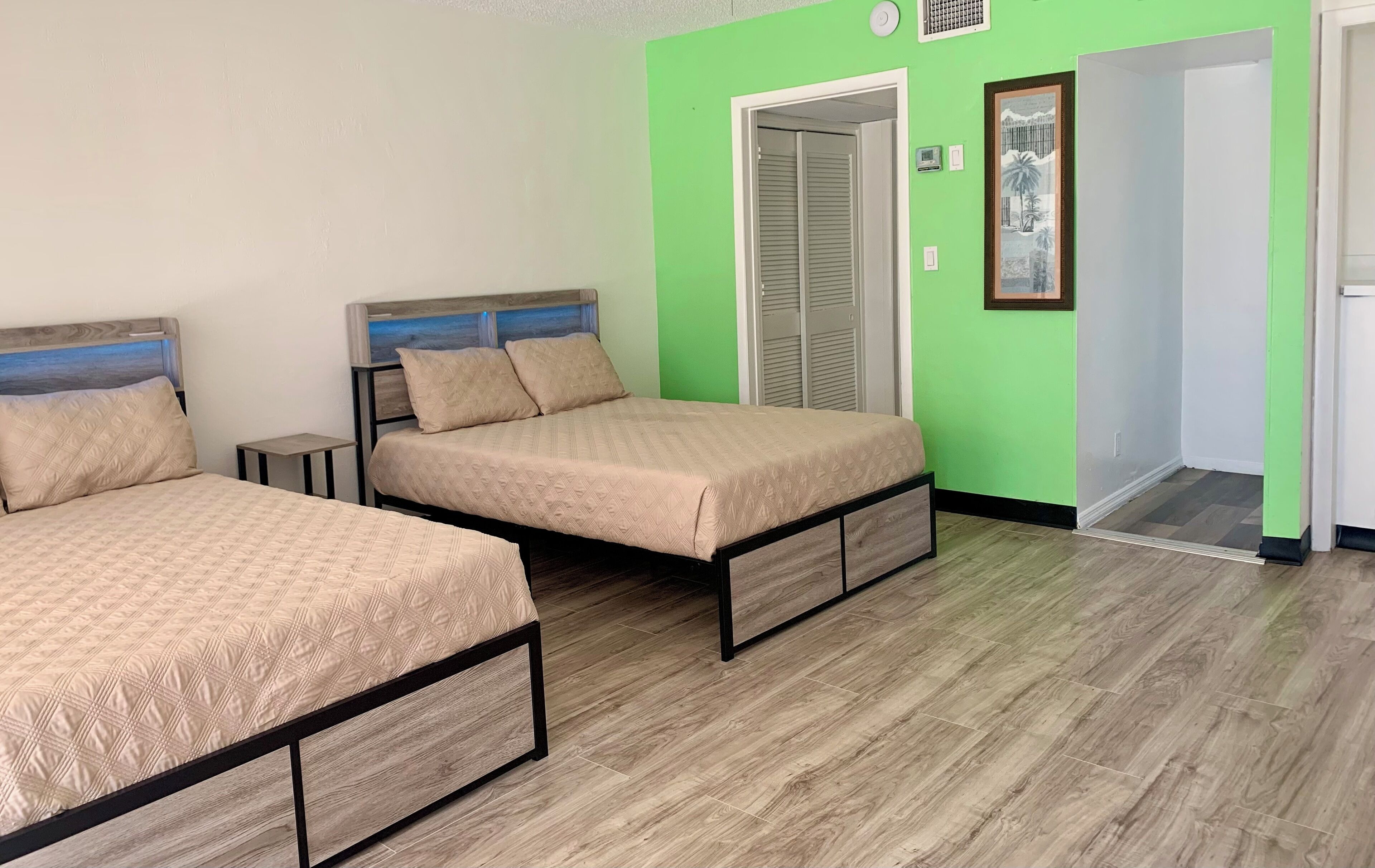 Individually furnished, free WiFi, bed sheets