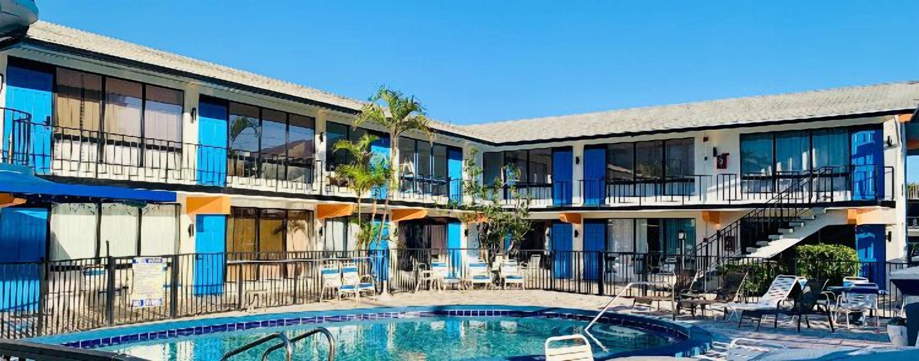 Pool View Double | Trang bị nội thất với thiết kế riêng biệt 