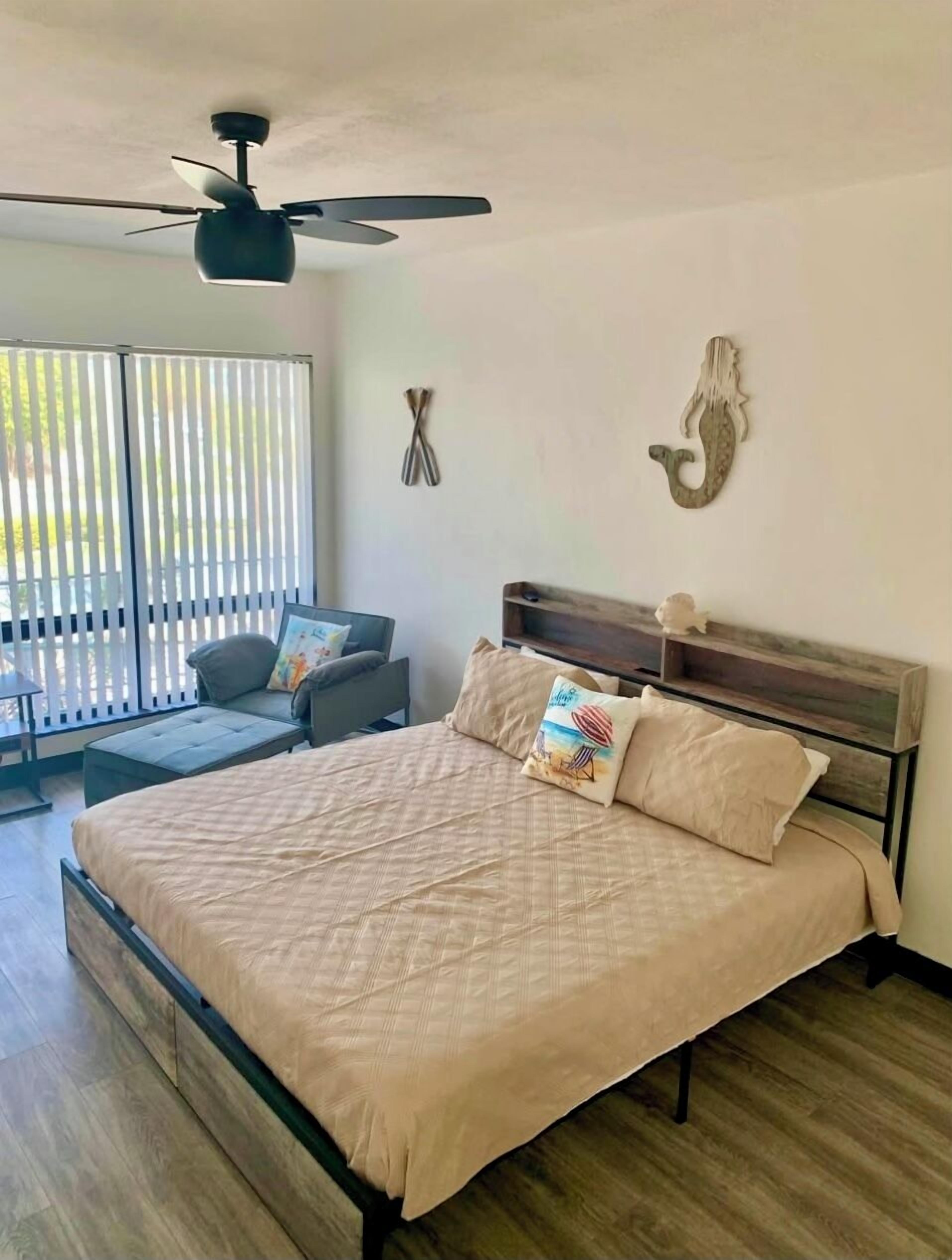 Pool View Suite | Individually furnished, free WiFi, bed sheets