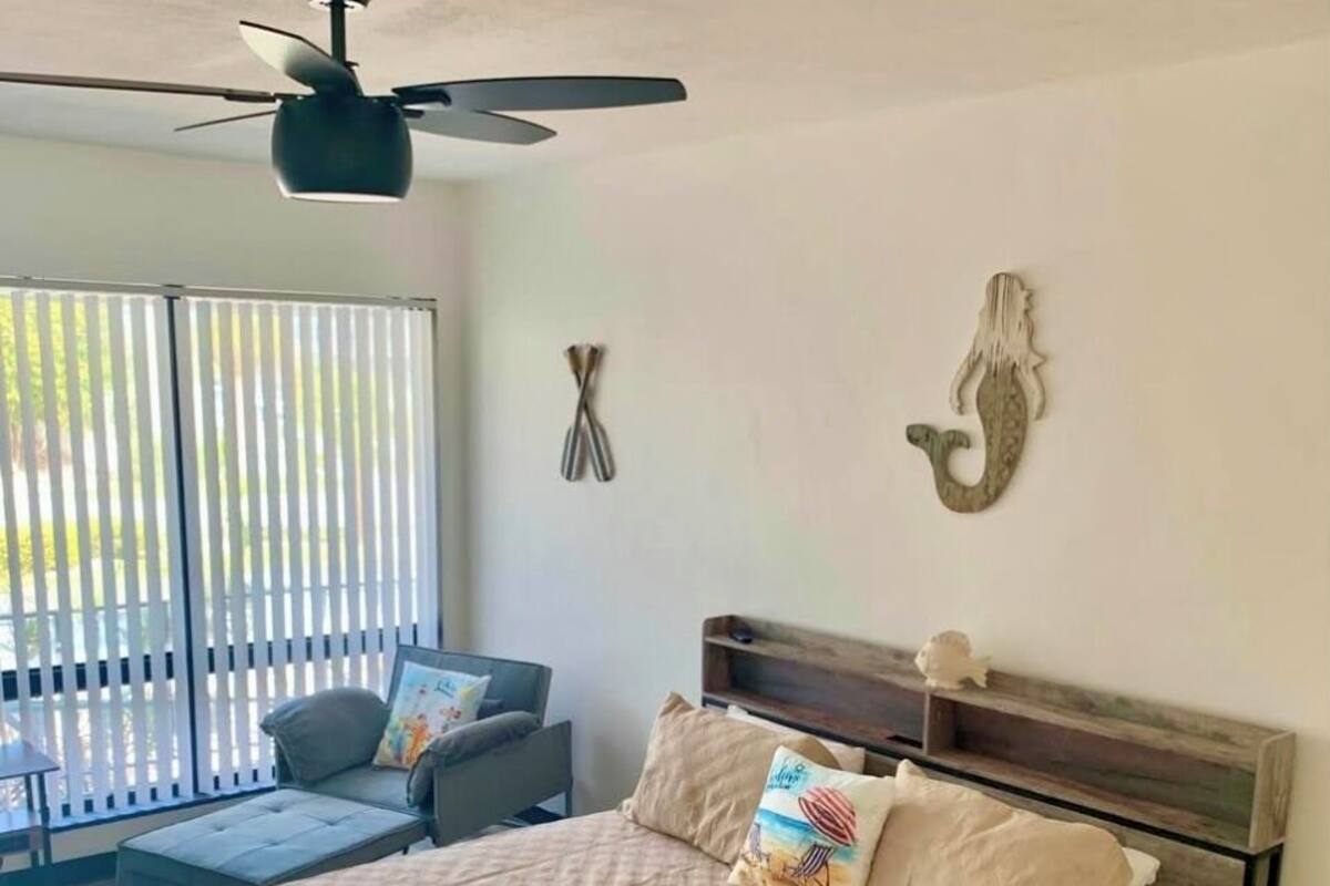 Pool View Suite | Individually furnished, free WiFi, bed sheets