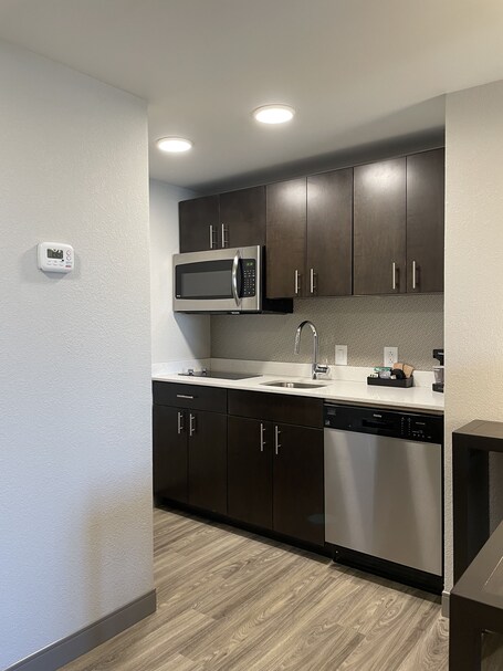 Homewood Suites by Hilton Indianapolis Downtown IUPUI - Image 39