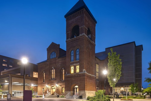 Homewood Suites by Hilton Indianapolis Downtown IUPUI