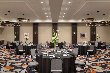 Homewood Suites by Hilton Indianapolis Downtown IUPUI - Image 74