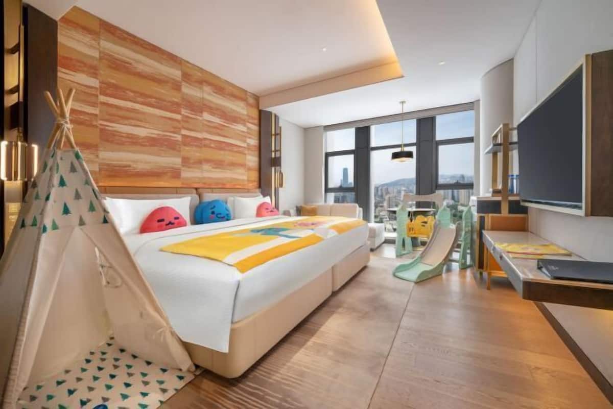 1 bedroom, premium bedding, Select Comfort beds, minibar
