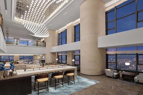 Lobby lounge