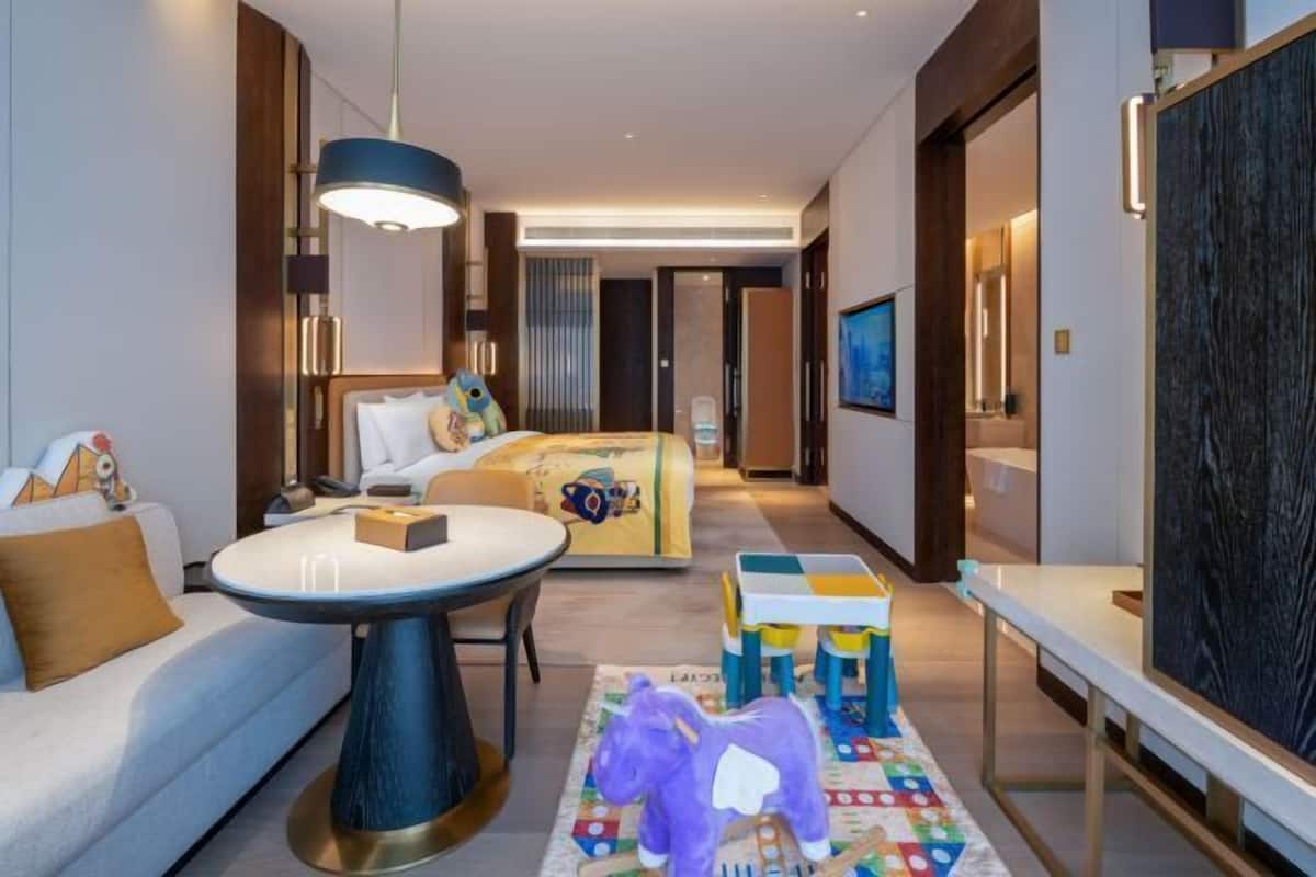 1 bedroom, premium bedding, Select Comfort beds, minibar