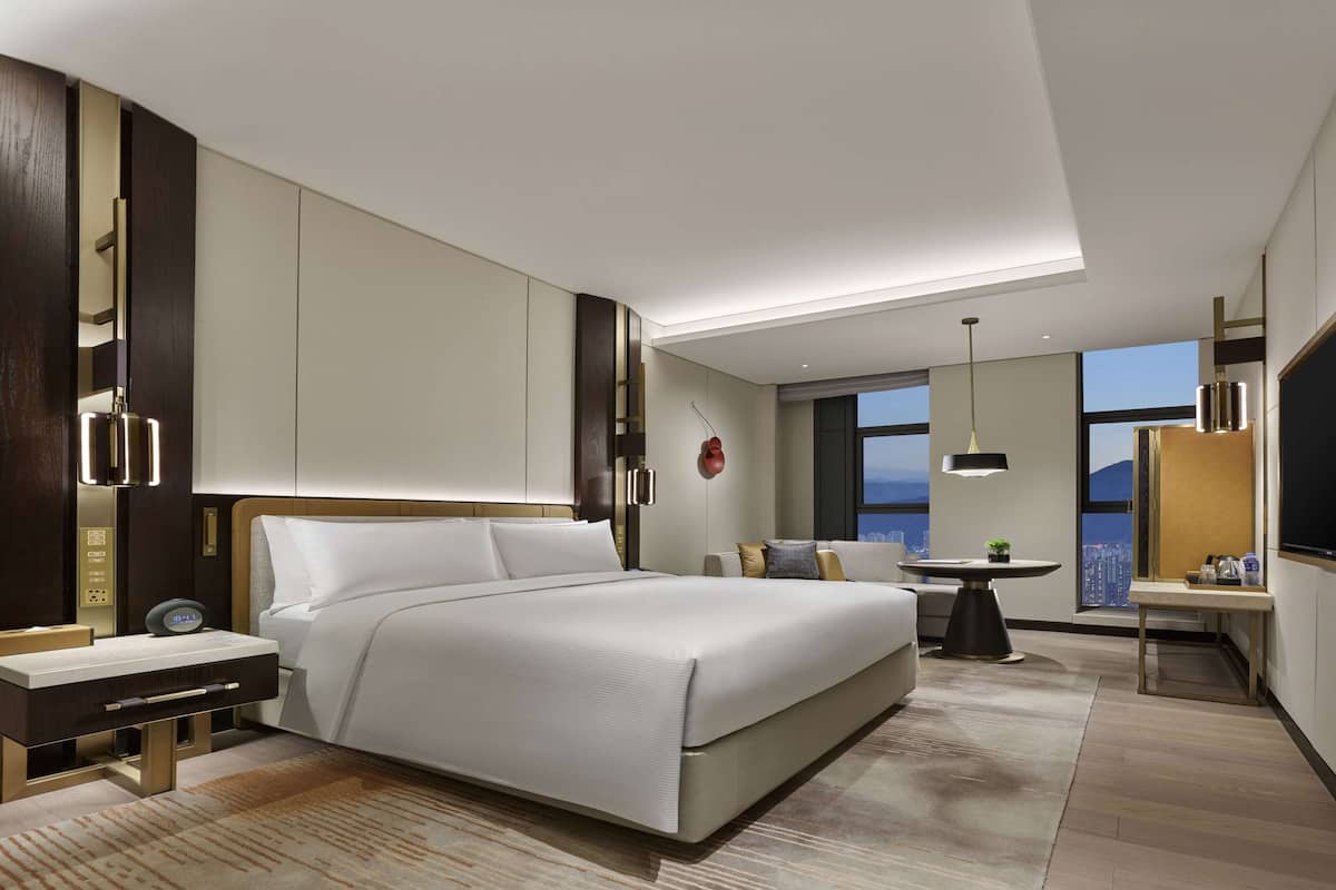 1 bedroom, premium bedding, Select Comfort beds, minibar