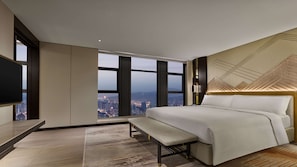 Deluxe Suite, 1 King Bed