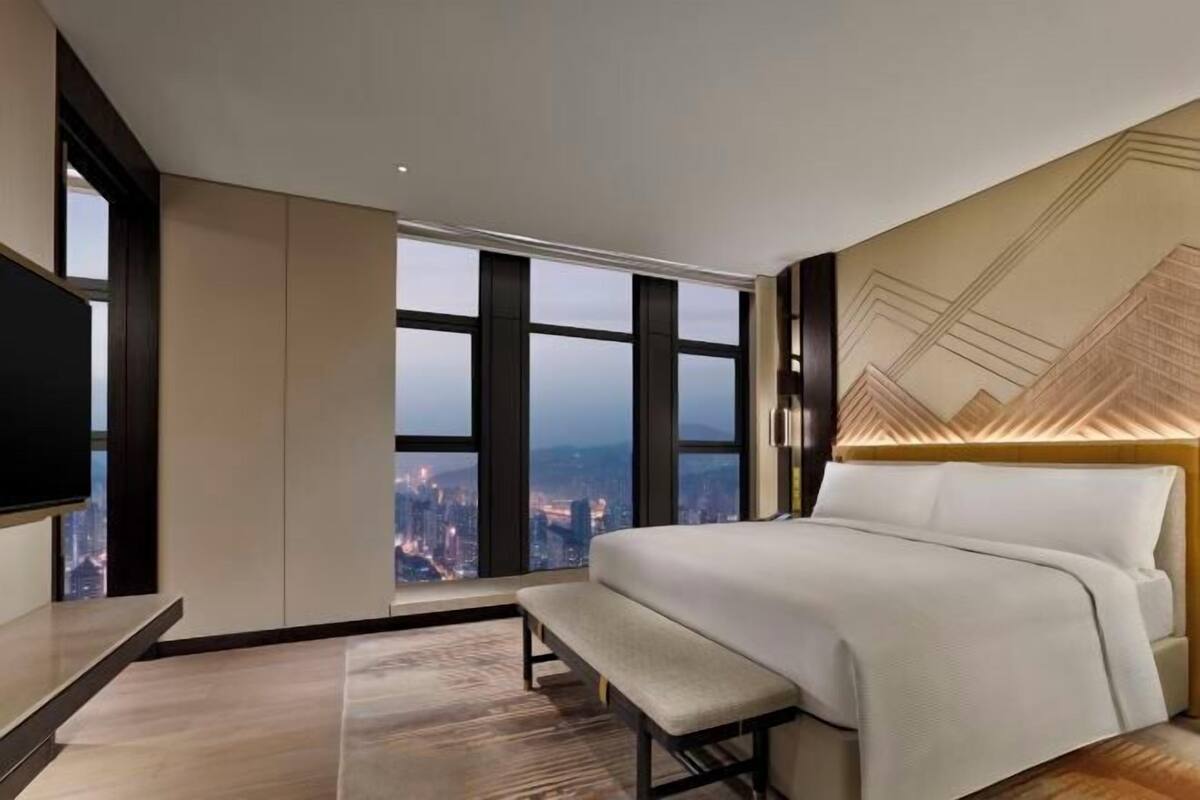 1 bedroom, premium bedding, Select Comfort beds, minibar