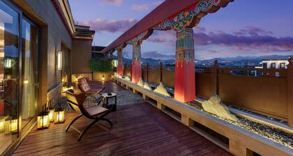Hilton Shigatse