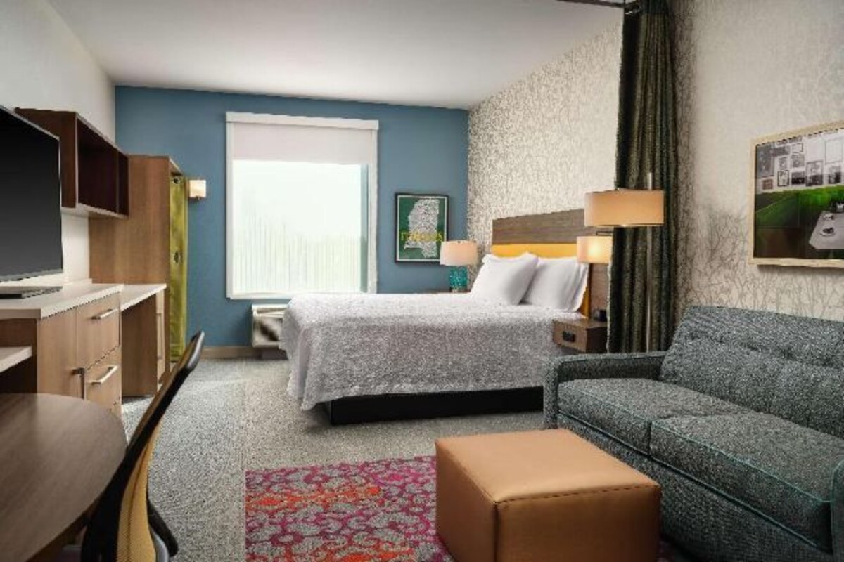 King Studio Suite-Hearing Accessible-Non-Smoking