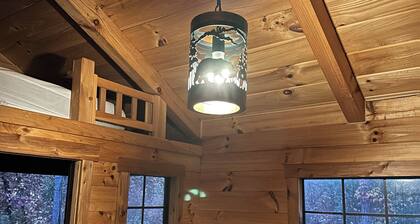 Log Cabin Sleeps four