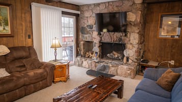 TV, fireplace, DVD player