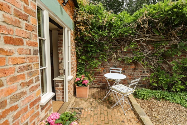 Cottage | Interior