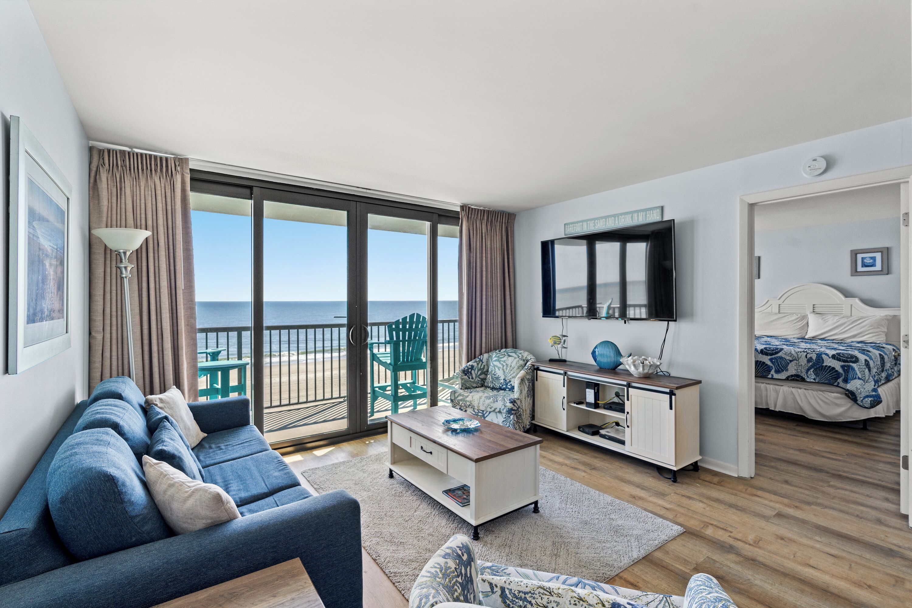 Televisión y reproductor de DVD 