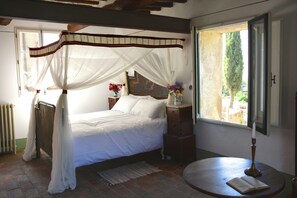 16 Schlafzimmer, Schreibtisch, Bügeleisen/Bügelbrett, kostenloses WLAN