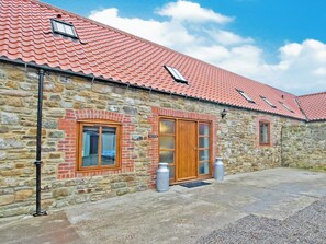 Exterior - Dairy Cottage - E5279 (Durham)