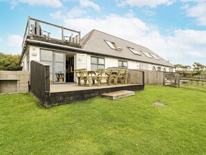 Exterior - Bwthyn Awel (Holyhead)