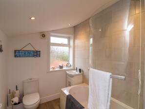 Cottage | Bathroom | Shower