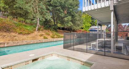 Family Friendly Pool • Hot Tub • 5 BDRM • Bonus RM