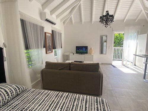 5mn de la plage /studio Jasmin