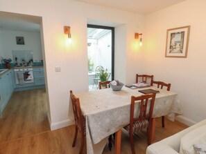 Cottage | Dining - Bodefi (Pwllheli)