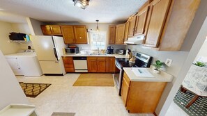 Fridge, dishwasher, coffee/tea maker, toaster