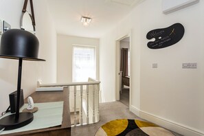 Interior - Stunning St James by the Quay
Harbour Life! (Ilfracombe)