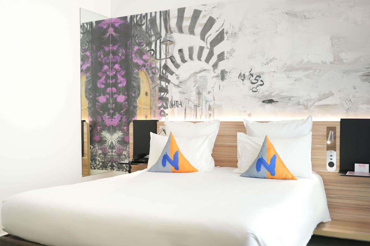 Quarto casal superior, 1 cama de casal e sofá-cama | 1 quarto, roupas de cama antialérgicas, frigobar, cofres nos quartos