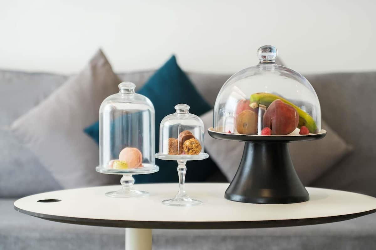 Junior Suite, 1 Double Bed | Hypo-allergenic bedding, minibar, in-room safe, desk