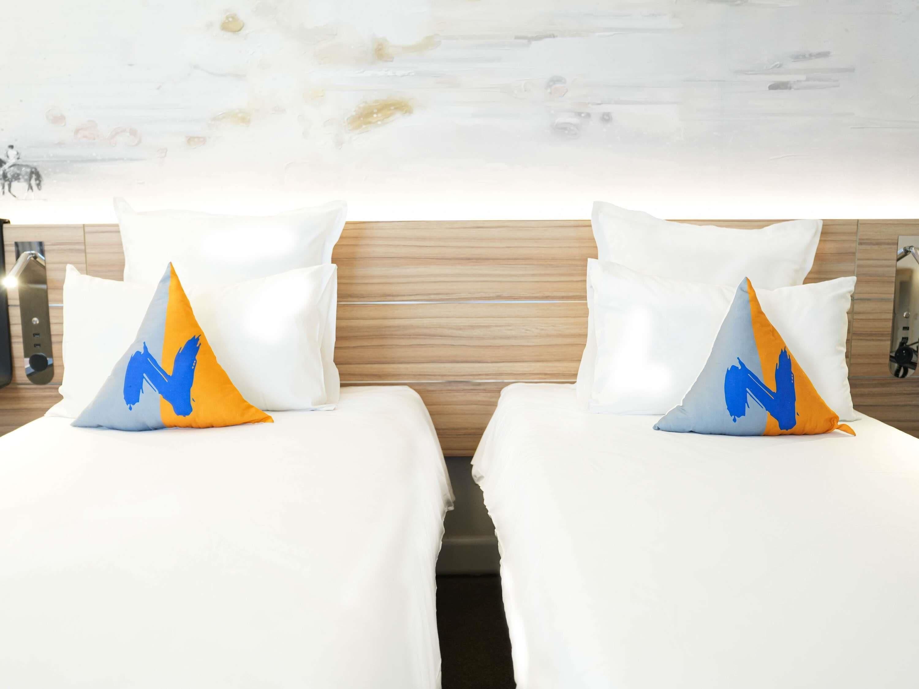 Ropa de cama hipoalergénica y minibar 