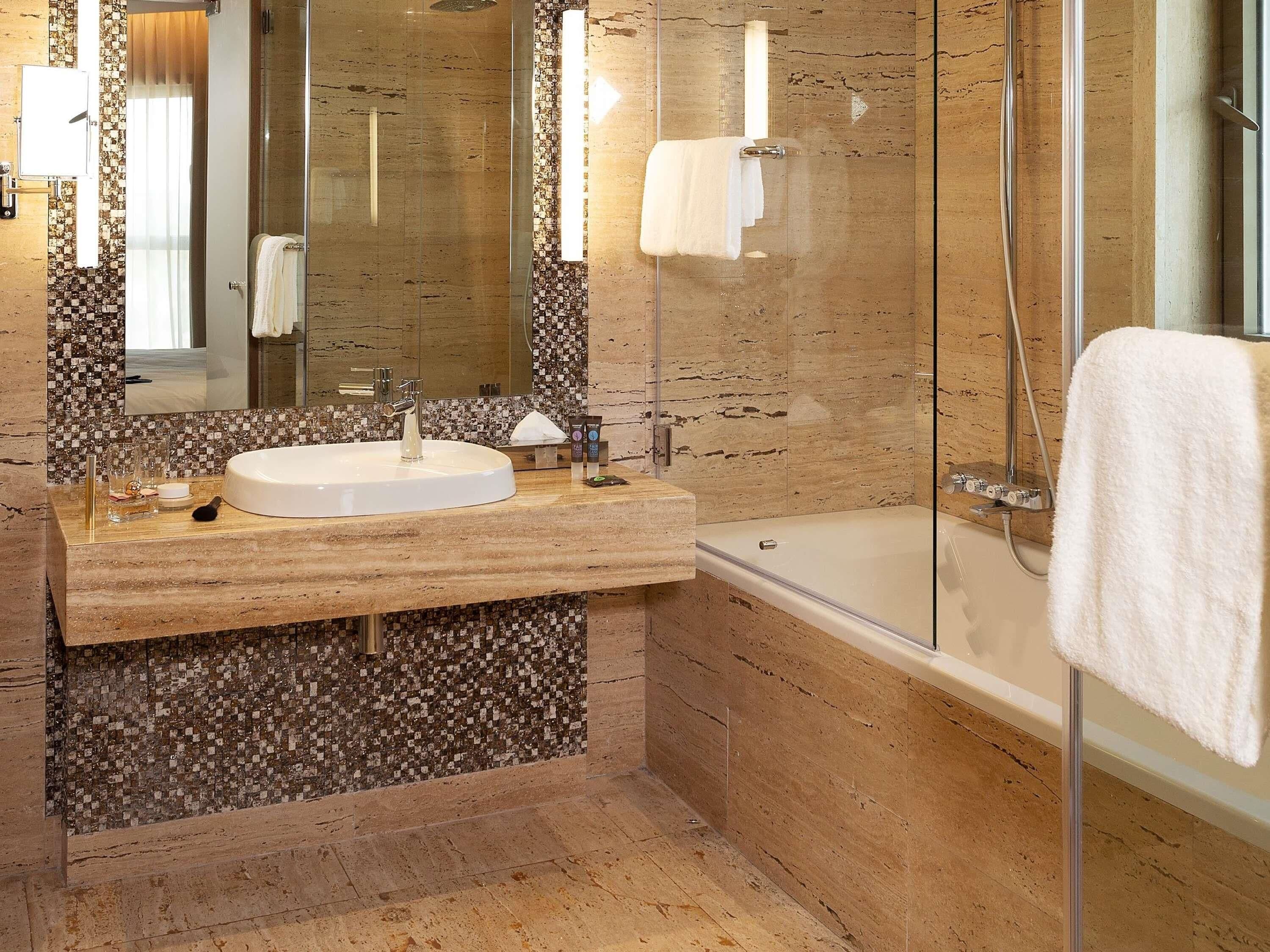 superior suite, 1 double bed with sofa bed | 1 bedroom, hypo-allergenic bedding, minibar, in-room safe