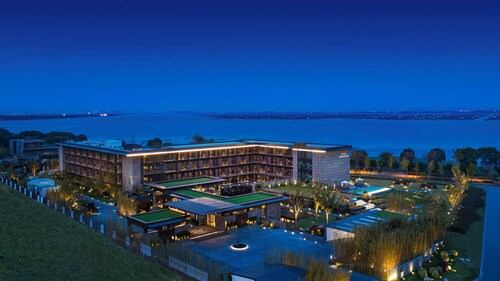 Hotel Indigo Suzhou Yangcheng Lake by IHG