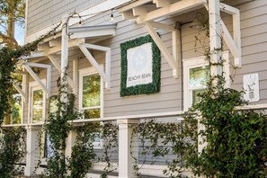 Exterior detail - 1 HOUSE OFF BEACH w/ LSV, BIKES, POOL & GULF VIEWS! PET FRIENDLY! (Santa Rosa Beach)